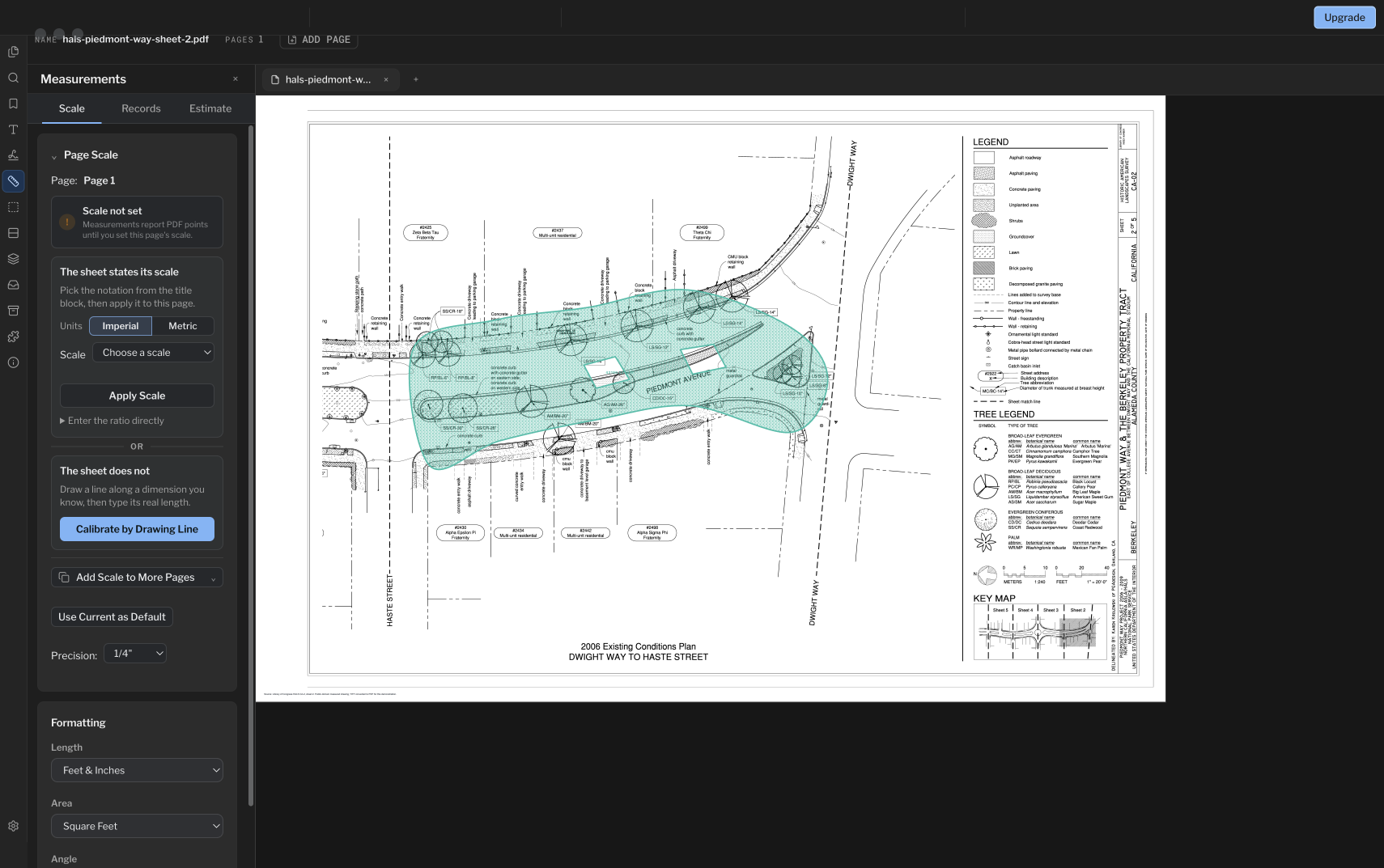 Mode sombre PolyPDF montrant une zone de démonstration turquoise incurvée et hachurée avec deux découpes, 28 793,49 pieds carrés nets et 1 pied 6 pouces de profondeur